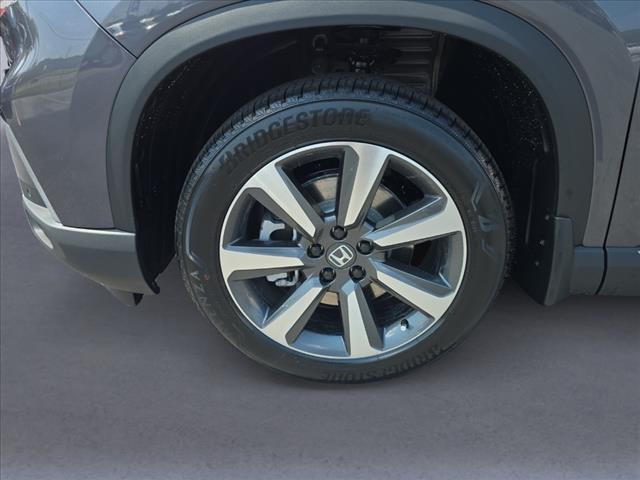 new 2025 Honda Pilot car, priced at $54,530