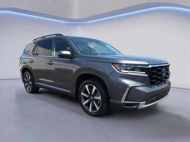 new 2025 Honda Pilot car, priced at $54,530