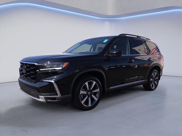 new 2025 Honda Pilot car, priced at $54,530
