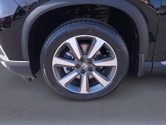 new 2025 Honda Pilot car, priced at $54,530