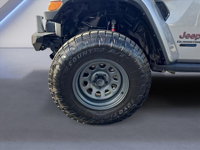 used 2020 Jeep Gladiator car, priced at $31,386