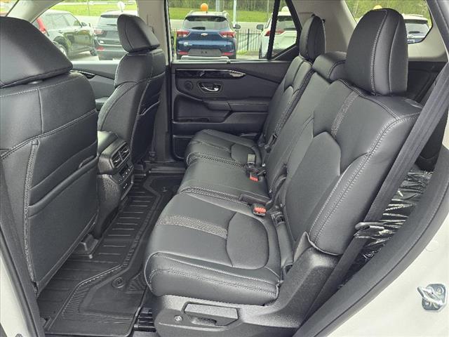 new 2025 Honda Pilot car, priced at $48,280