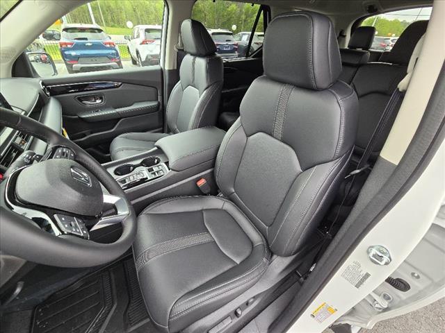 new 2025 Honda Pilot car, priced at $48,280