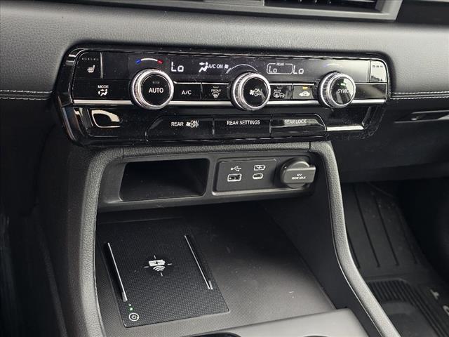 new 2025 Honda Pilot car, priced at $48,280