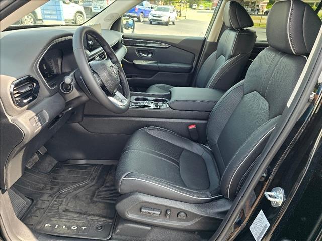 new 2025 Honda Pilot car, priced at $55,305