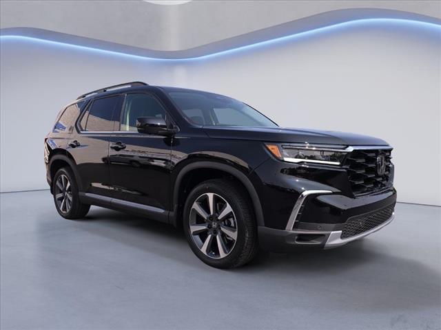 new 2025 Honda Pilot car, priced at $55,305