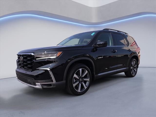 new 2025 Honda Pilot car, priced at $55,305