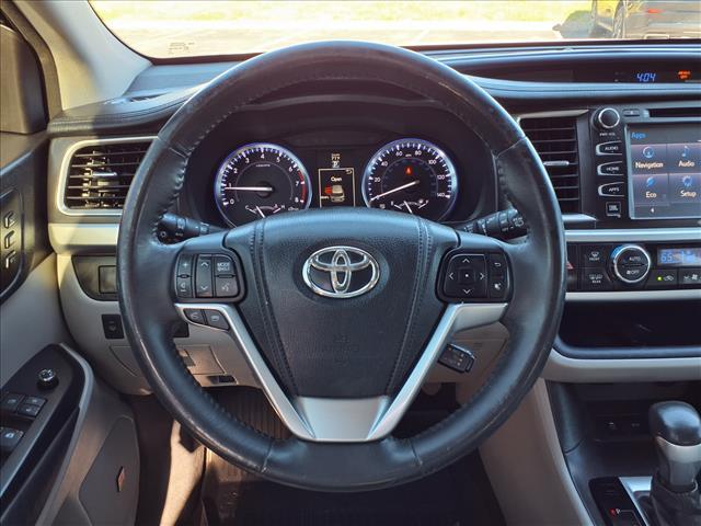used 2014 Toyota Highlander car, priced at $13,888