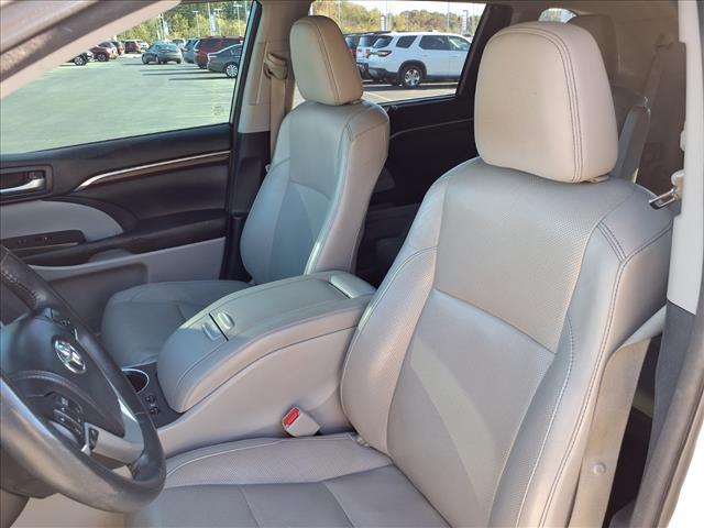 used 2014 Toyota Highlander car, priced at $13,888