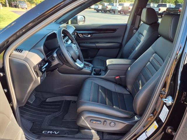 new 2026 Honda CR-V Hybrid car, priced at $43,700