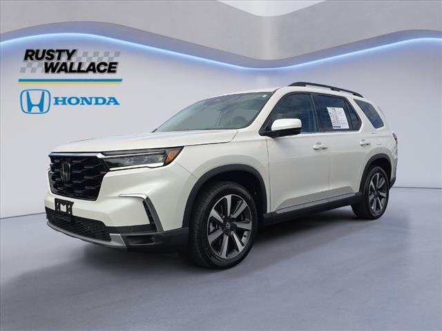 used 2025 Honda Pilot car, priced at $46,798