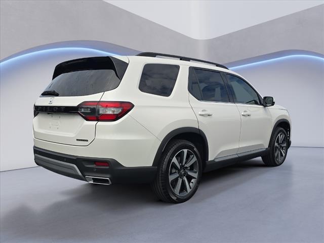 used 2025 Honda Pilot car, priced at $46,798
