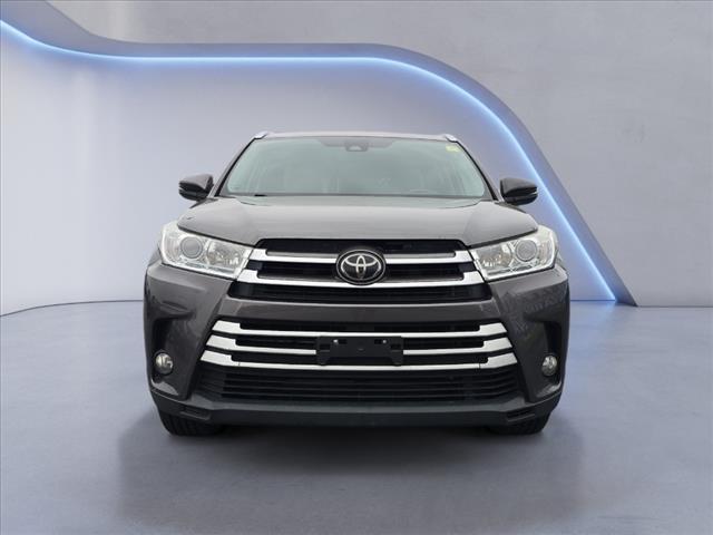 used 2019 Toyota Highlander car, priced at $26,458