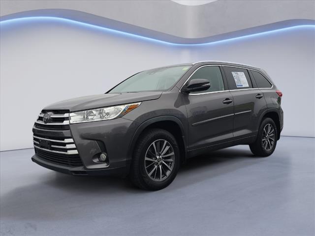 used 2019 Toyota Highlander car, priced at $26,458