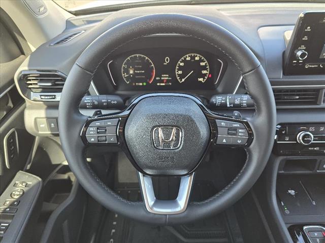 new 2025 Honda Pilot car, priced at $50,990