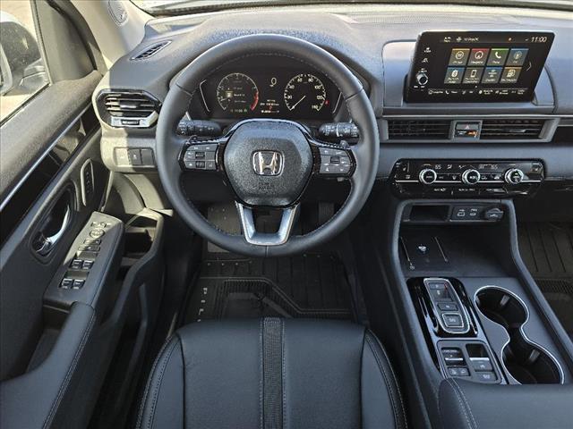 new 2025 Honda Pilot car, priced at $50,990