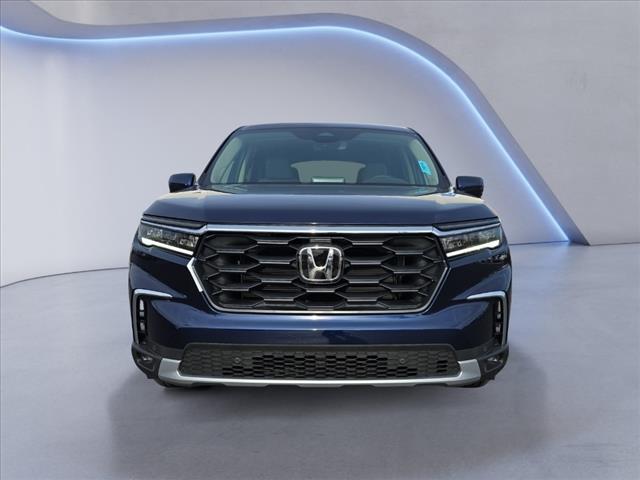 new 2025 Honda Pilot car, priced at $44,950