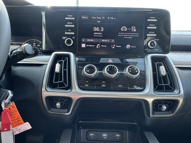 used 2023 Kia Sorento car, priced at $28,997