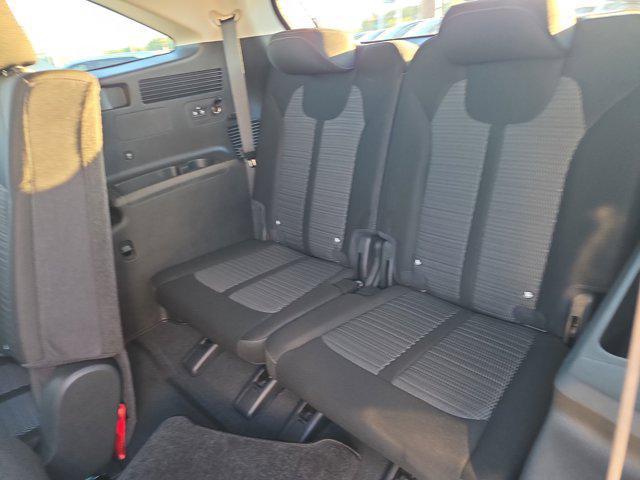 new 2026 Kia Sorento car, priced at $31,528