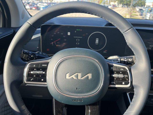 new 2025 Kia Carnival car, priced at $50,760