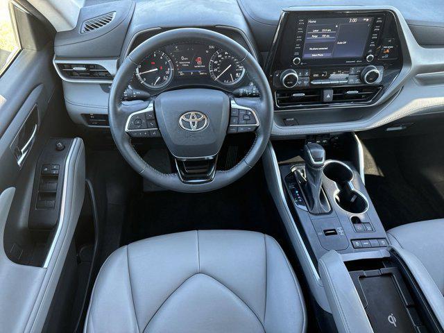 used 2021 Toyota Highlander car, priced at $29,164