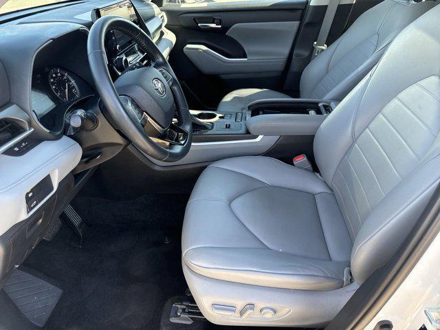 used 2021 Toyota Highlander car, priced at $29,164