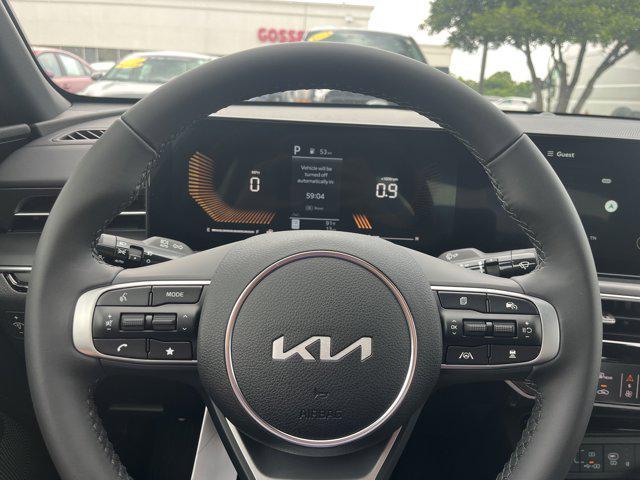 new 2025 Kia K5 car, priced at $30,288