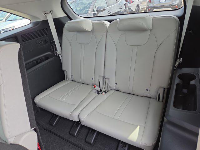 new 2026 Kia Sorento car, priced at $38,070