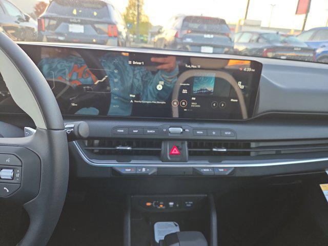 new 2025 Kia K4 car, priced at $26,946