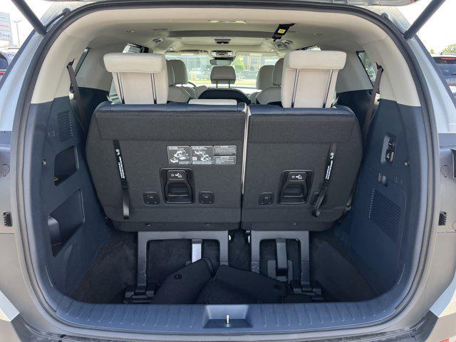 new 2025 Kia Carnival Hybrid car, priced at $49,125