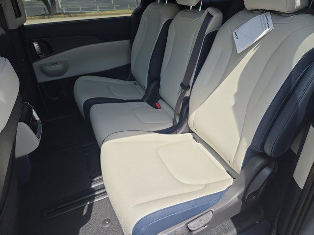 new 2026 Kia Carnival Hybrid car, priced at $45,600