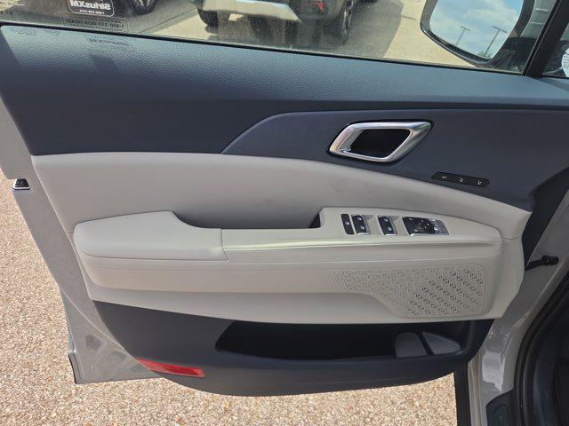 new 2026 Kia Carnival Hybrid car, priced at $45,600