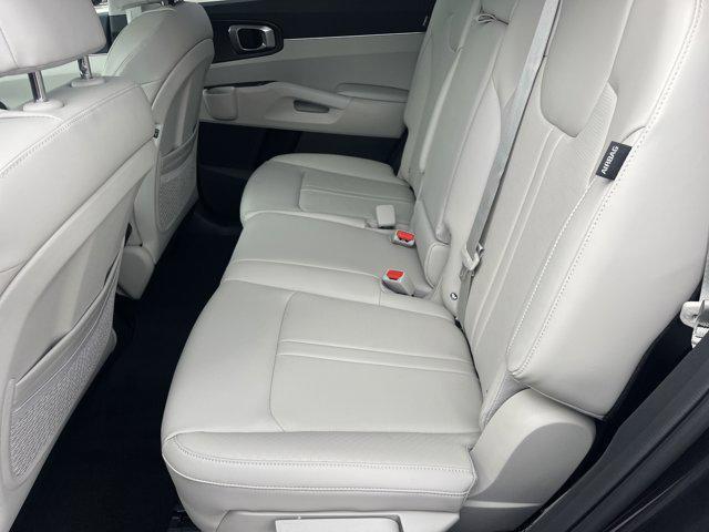 new 2025 Kia Sorento car, priced at $34,581
