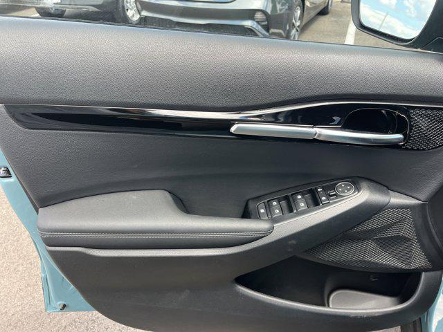 new 2025 Kia Seltos car, priced at $27,099