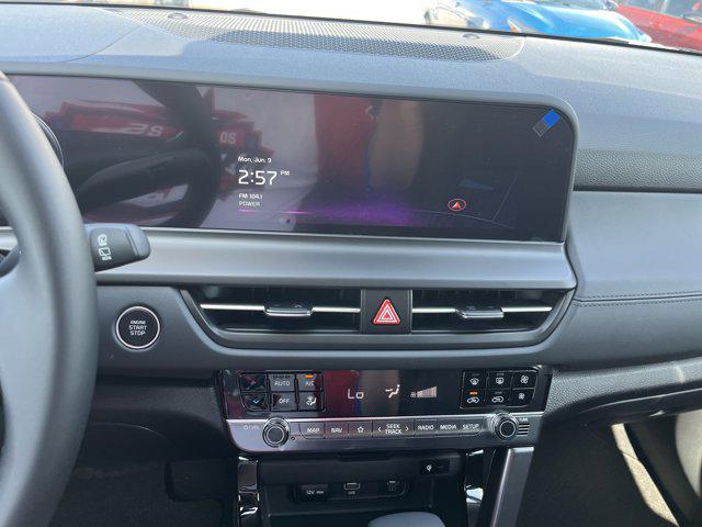 new 2025 Kia Seltos car, priced at $28,366