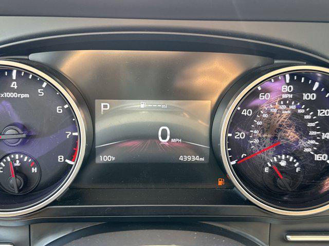 used 2024 Kia Carnival car, priced at $30,083