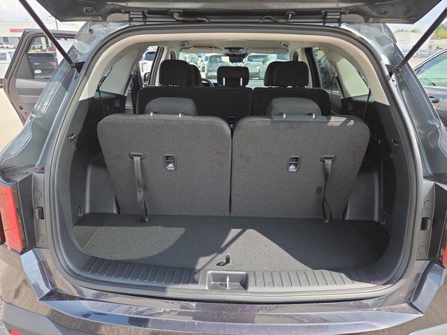 new 2026 Kia Sorento car, priced at $31,028