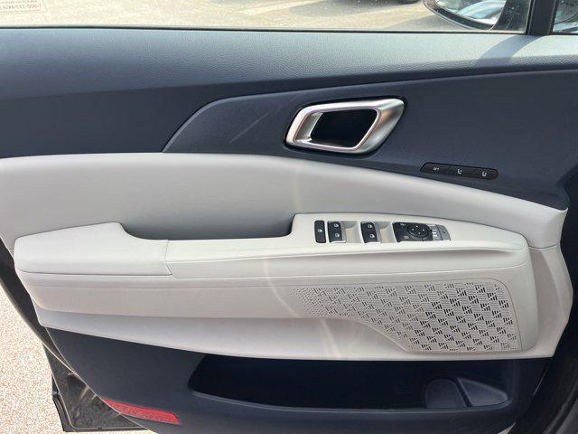 new 2025 Kia Carnival Hybrid car, priced at $49,250