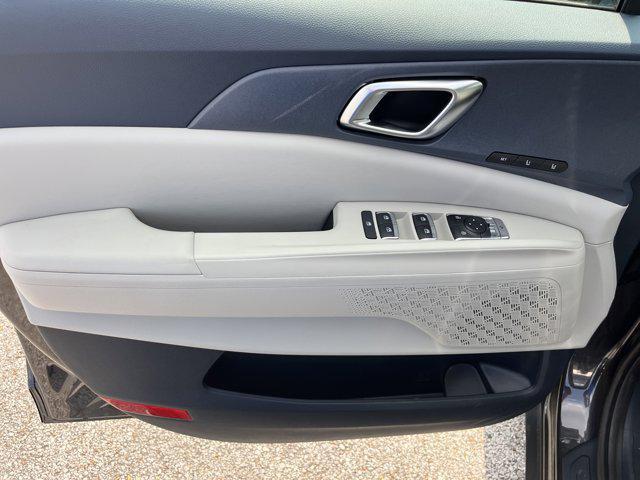 new 2025 Kia Carnival Hybrid car, priced at $49,250