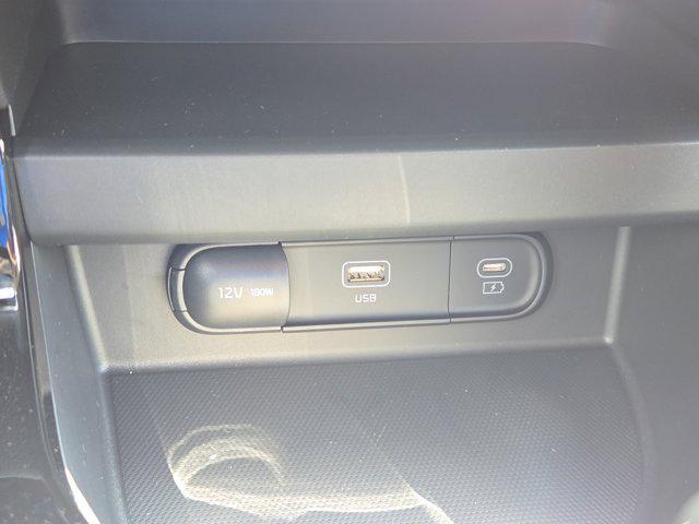 new 2025 Kia Seltos car, priced at $25,009