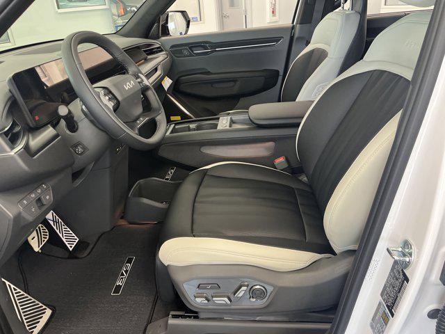 new 2026 Kia EV9 car, priced at $76,995