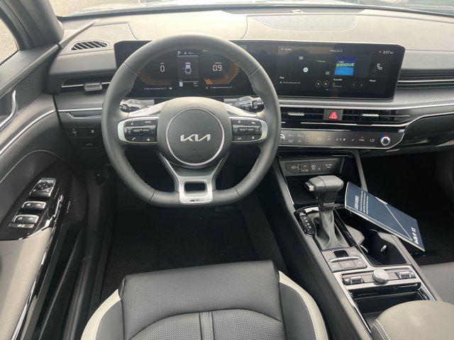 new 2025 Kia K5 car, priced at $30,132