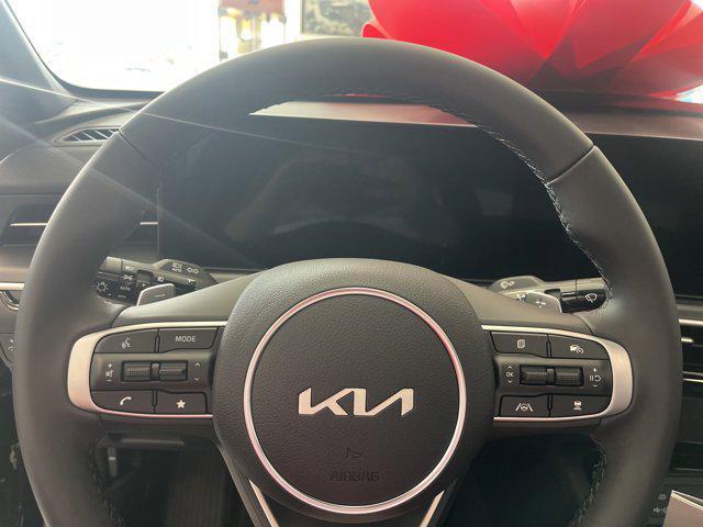 new 2025 Kia K5 car, priced at $31,918