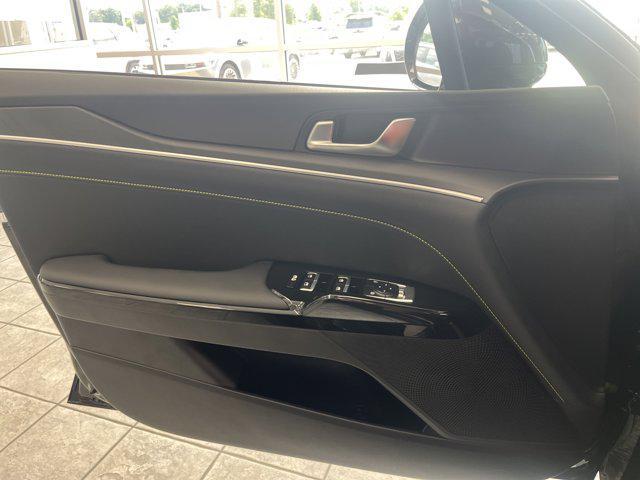 new 2025 Kia K5 car, priced at $31,918