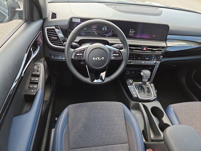 new 2025 Kia Seltos car, priced at $26,167
