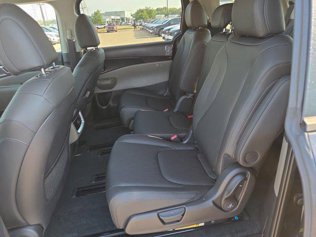 new 2026 Kia Carnival car, priced at $40,425