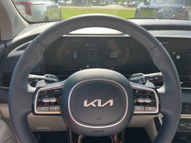 new 2026 Kia Carnival Hybrid car, priced at $45,385