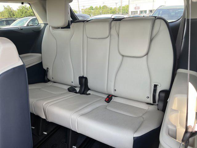 new 2026 Kia Carnival Hybrid car, priced at $45,385