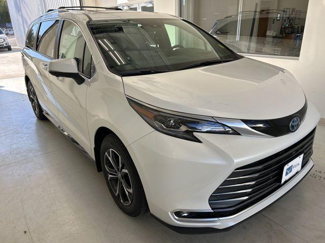 new 2025 Toyota Sienna car, priced at $63,202