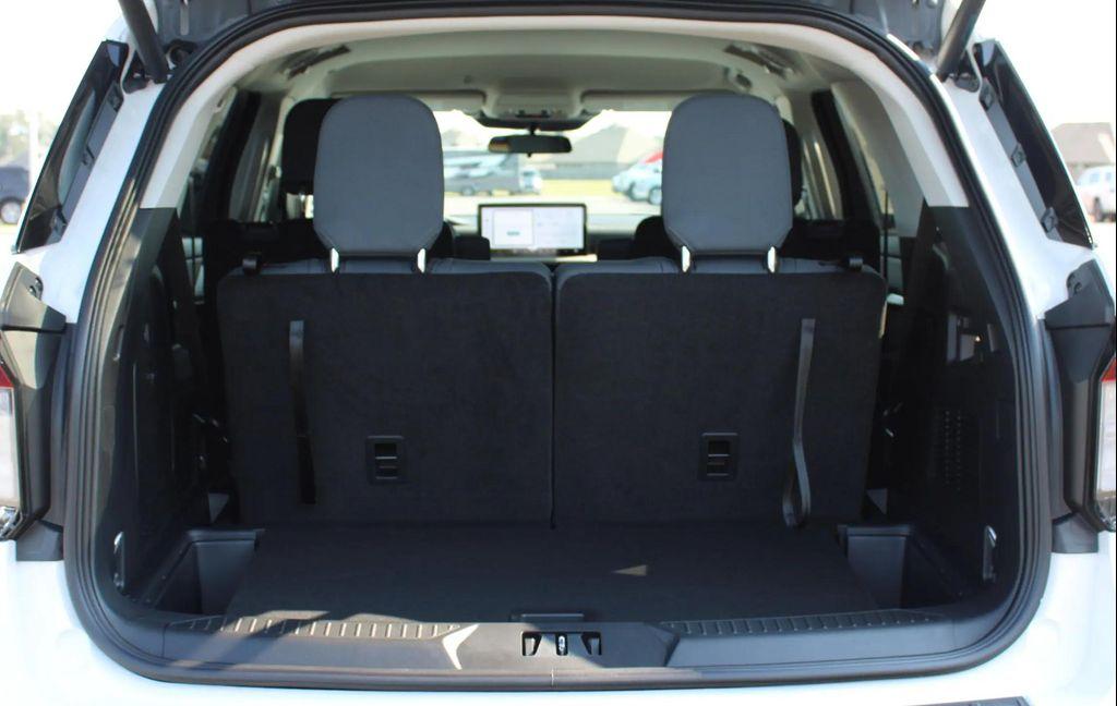 new 2025 Ford Explorer car, priced at $42,540